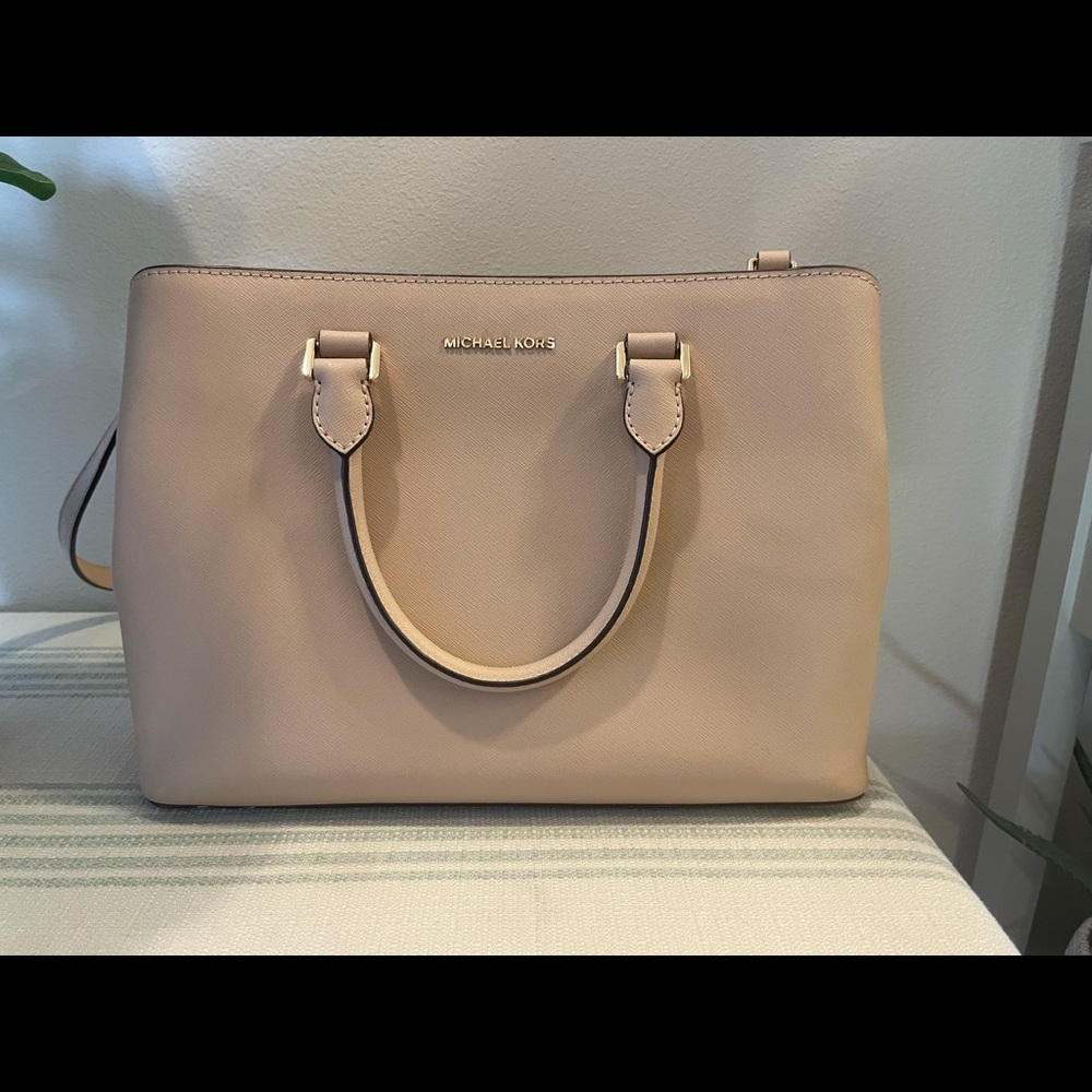 Michael Kors- Savannah